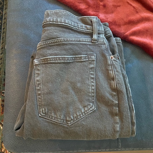 Abercrombie & Fitch Denim - Abercrombie 90’s High Rise Curve Love Straight Jeans